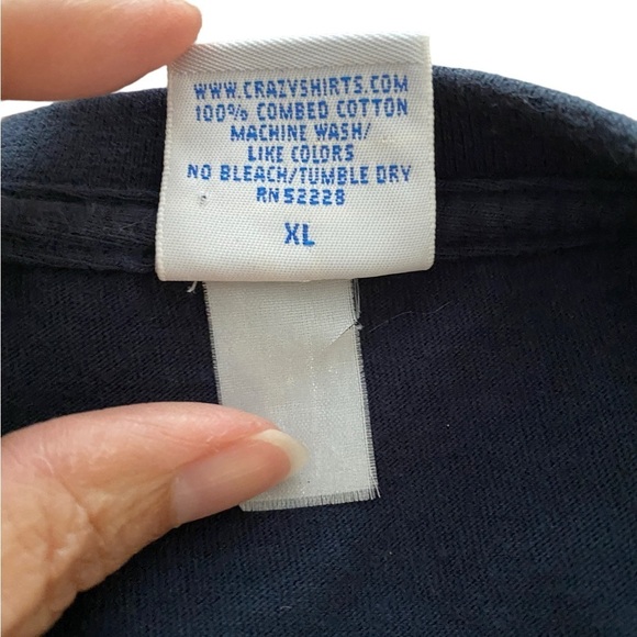 CRAZY SHIRTS Hawaii “Ahi Run” Fish Tee Shirt Men XL - Picture 8 of 9